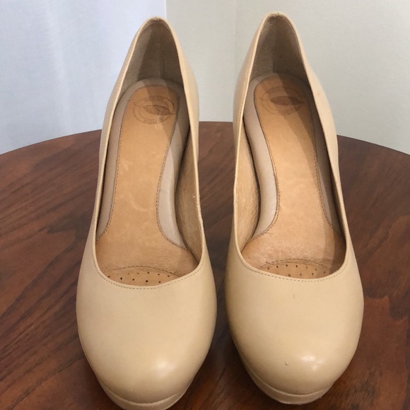 Nurture Tan heels. - Picture 11 of 15